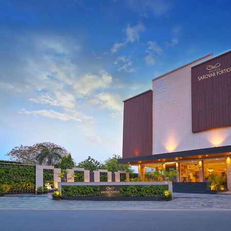 Royale Sarovar Portico Agra Agra  Bagian luar foto