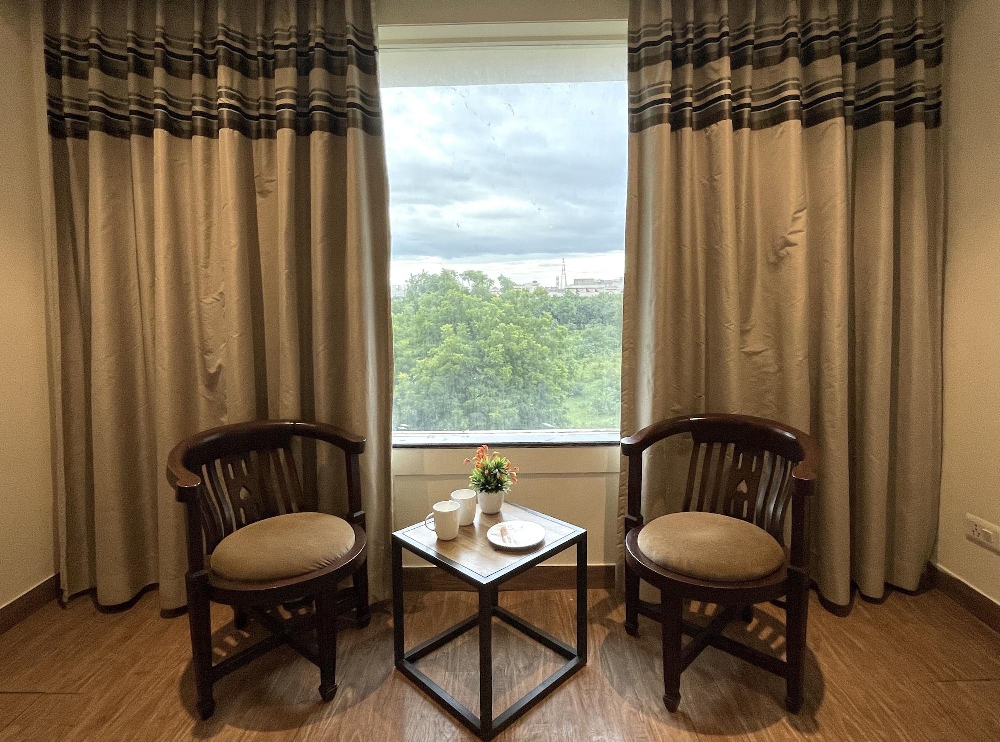 Royale Sarovar Portico Agra Agra  Bagian luar foto
