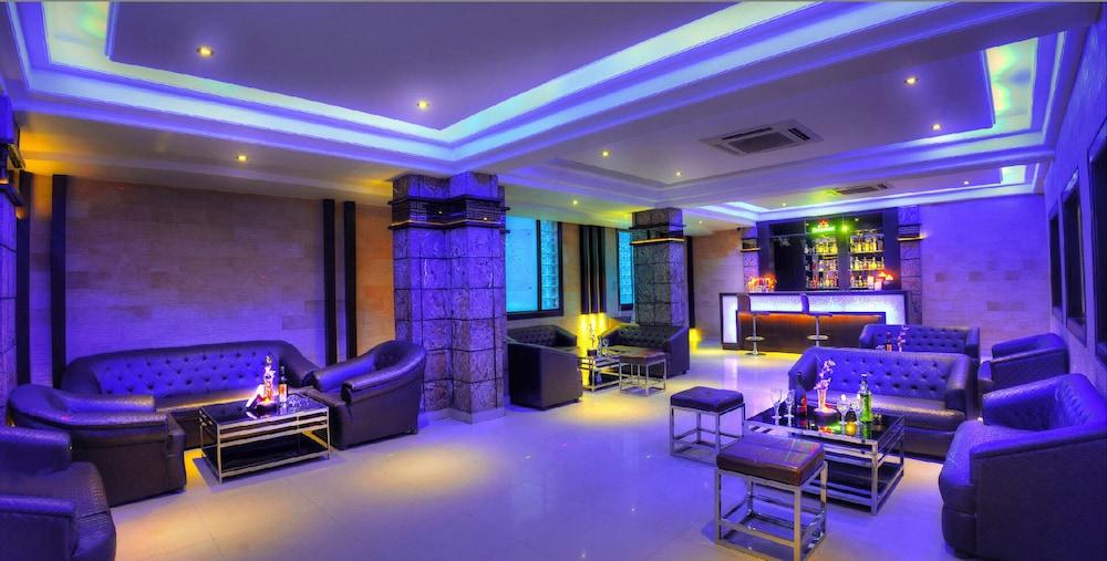 Royale Sarovar Portico Agra Agra  Bagian luar foto