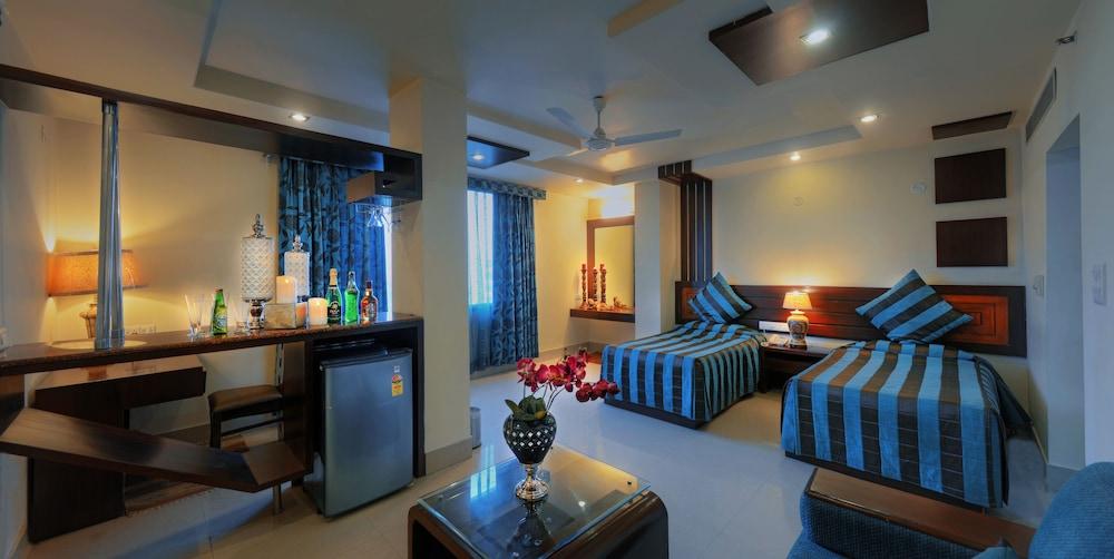 Royale Sarovar Portico Agra Agra  Bagian luar foto