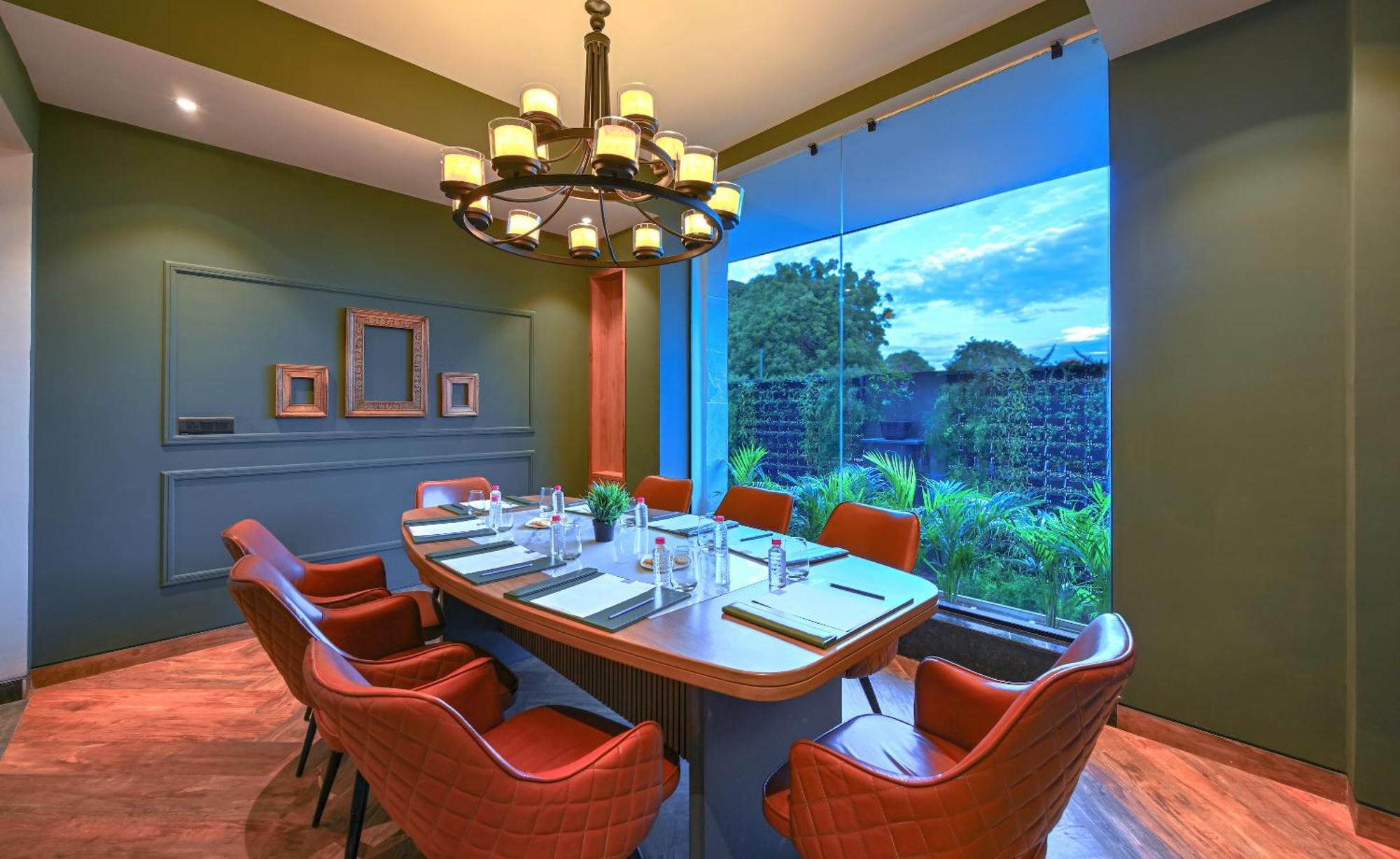 Royale Sarovar Portico Agra Agra  Bagian luar foto