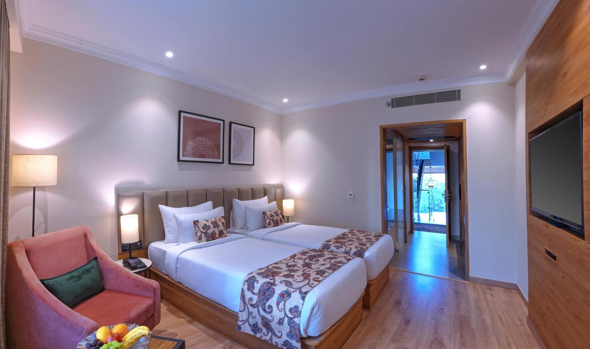 Royale Sarovar Portico Agra Agra  Bagian luar foto