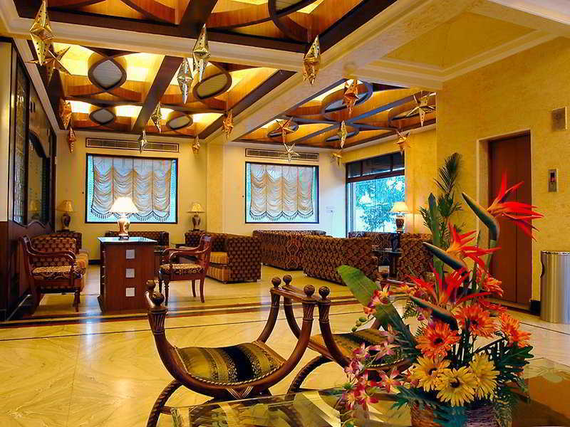 Royale Sarovar Portico Agra Agra  Bagian luar foto
